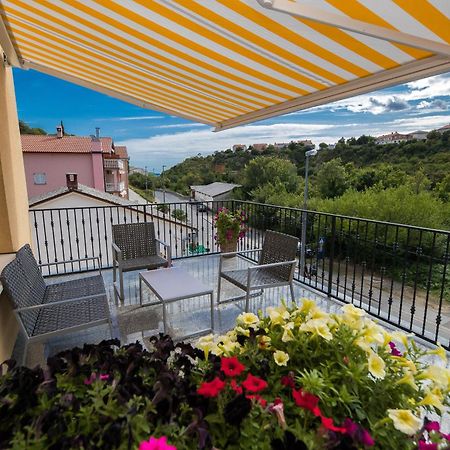 Rimac Apartment And Rooms Нови-Винодолски Экстерьер фото