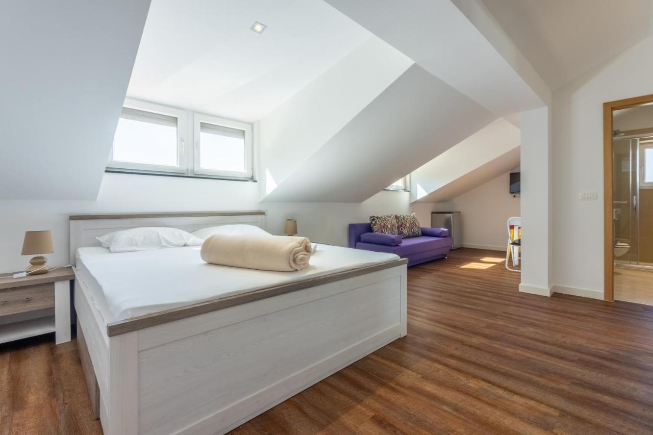 Rimac Apartment And Rooms Нови-Винодолски Экстерьер фото
